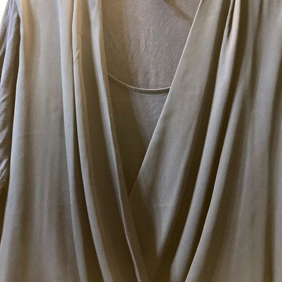 White House Black Market WHBM Navy Drape Crossover Front Blouse Size Small - Picture 7 of 12